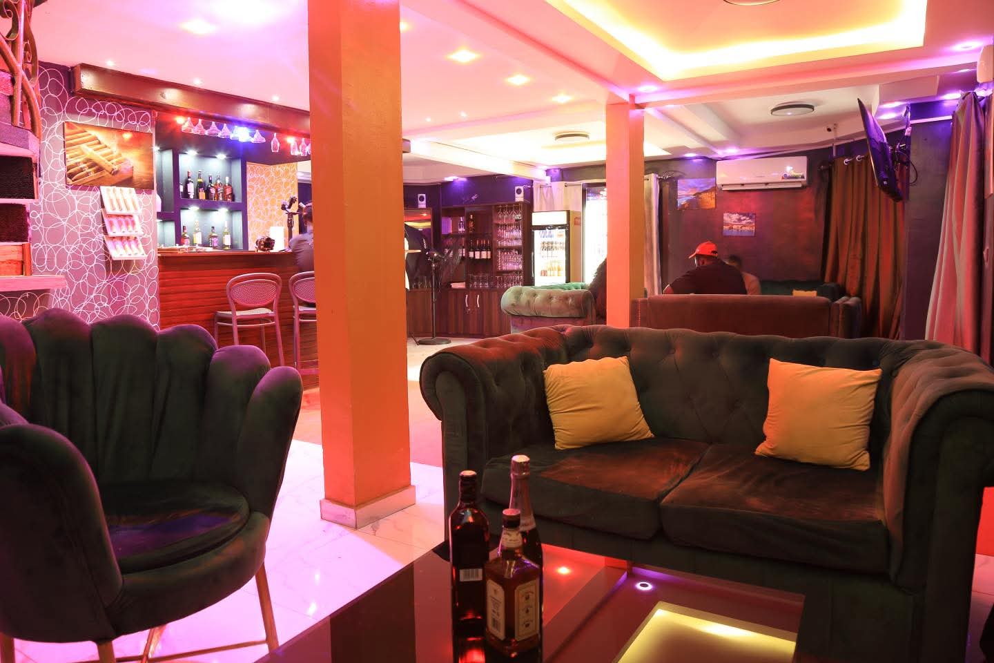 TRIUM LOUNGE